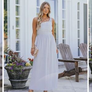 Elegant Light Grey Maxi Dress